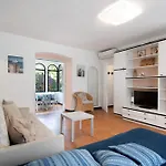 Apartment Paradise - Cicerone *